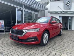 Velvet rot Gebraucht 2021 Skoda Octavia Kombi | 15.980 € (Fairer Preis)