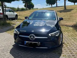 Schwarz Gebraucht 2019 Mercedes CLA180 Shooting Brake Progressive Kombi | 21.999 € (Fairer Preis)
