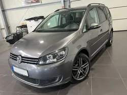 Grau Gebraucht 2011 VW Touran Van / Kleinbus | 7.995 € (Guter Preis)