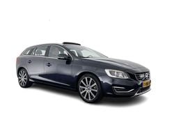 Grau Gebraucht 2015 Volvo V60 Summum Kombi | 7.445 € (Teuer)
