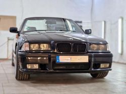 Schwarz Gebraucht 1997 BMW 318 Cabriolet M Sport Cabrio | 12.200 €