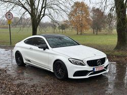 Weiß Gebraucht 2017 Mercedes C63 AMG AMG | 35.000 €