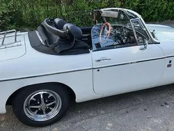 Weiß Gebraucht 1972 MG B Cabrio | 12.400 €