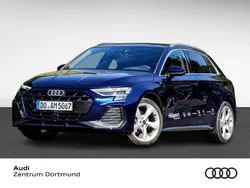 Blau Gebraucht 2025 Audi A3 Sportback S-Line Limousine | 37.859 € (Guter Preis)