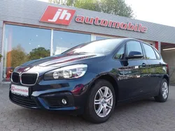 Blau Gebraucht 2015 BMW 218 Active Tourer Van / Kleinbus | 11.480 € (Fairer Preis)