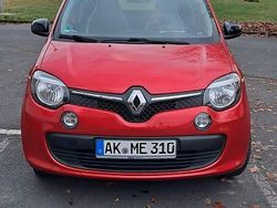 Rot Gebraucht 2017 Renault Twingo LIMITED Kleinwagen | 7.200 € (Fairer Preis)
