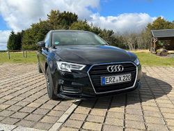 Schwarz Gebraucht 2018 Audi A3 Sportback Design Limousine | 14.500 € (Superpreis)