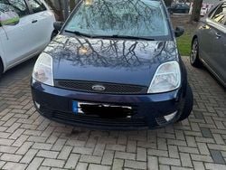 Blau Gebraucht 2003 Ford Fiesta Limousine | 800 € (Superpreis)