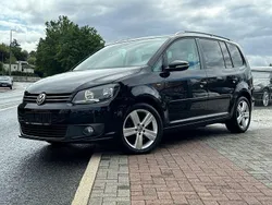 Schwarz Gebraucht 2014 VW Touran Life Van / Kleinbus | 7.300 € (Guter Preis)