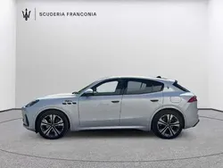 Weiß (bianco astro) Gebraucht 2025 Maserati Grecale Folgore SUV | 99.900 € (Fairer Preis)
