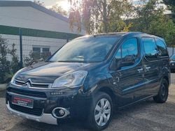 Schwarz Gebraucht 2015 Citroën Berlingo SELECTION Van / Kleinbus | 4.990 € (Guter Preis)