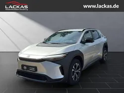 Silber Gebraucht 2023 Toyota bZ4X Basis SUV | 30.990 € (Fairer Preis)