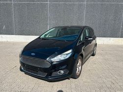 Schwarz Gebraucht 2017 Ford S-MAX Titanium Van / Kleinbus | 8.000 € (Guter Preis)