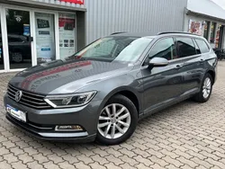 Grau Gebraucht 2017 VW Passat Comfortline Kombi | 10.999 € (Fairer Preis)