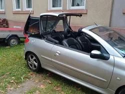 Grau Gebraucht 2003 Peugeot 206 CC Cabrio | 2.000 € (Guter Preis)