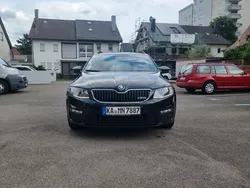 Schwarz Gebraucht 2016 Skoda Octavia RS Kombi | 10.900 € (Guter Preis)