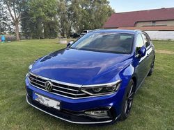 Blau Gebraucht 2019 VW Passat Elegance Kombi | 25.000 € (Teuer)