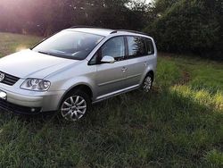Silber Gebraucht 2004 VW Touran Trendline Van / Kleinbus | 2.400 € (Fairer Preis)