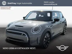 Moonwalk grey metallic Gebraucht 2022 Mini Cooper SE Classic Kleinwagen | 16.460 € (Guter Preis)