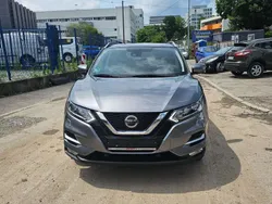 Grau Gebraucht 2018 Nissan Qashqai Visia SUV | 12.500 € (Fairer Preis)
