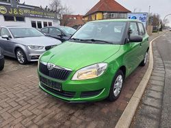 Grün Gebraucht 2014 Skoda Fabia Cool Edition Kleinwagen | 5.750 € (Fairer Preis)