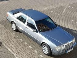 Gebraucht 1993 Mercedes 220 | 4.500 €