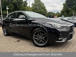 Schwarz Gebraucht 2018 Infiniti Q30 Premium Kleinwagen | 11.890 € (Etwas zu teuer)