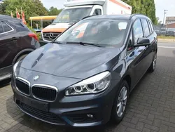 Grau Gebraucht 2016 BMW 218 Gran Tourer Advantage Van / Kleinbus | 8.990 € (Superpreis)