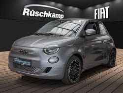 Colore esterno Gebraucht 2023 Fiat 500e Icon Kleinwagen | 22.580 € (Fairer Preis)