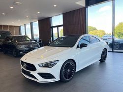 Weiß Gebraucht 2022 Mercedes CLA180 AMG line Limousine | 29.990 € (Etwas zu teuer)