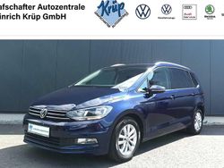 Blau Gebraucht 2016 VW Touran Comfortline Van / Kleinbus | 17.450 € (Fairer Preis)