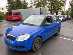 Blau Gebraucht 2009 Skoda Fabia Cool Edition Kleinwagen | 1.490 € (Superpreis)