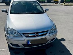 Grau Gebraucht 2006 Opel Corsa Kleinwagen | 1.000 € (Fairer Preis)