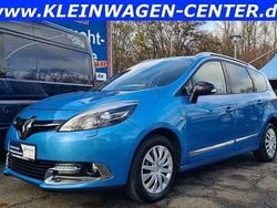 Blau Gebraucht 2015 Renault Scénic III Bose Edition Van / Kleinbus | 13.285 € (Teuer)