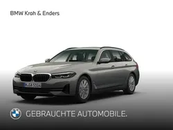 Grau Gebraucht 2021 BMW 520 Performance Kombi | 25.858 € (Guter Preis)