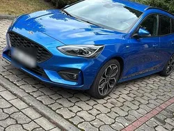 Blau Gebraucht 2020 Ford Focus ST-Line Kombi | 17.300 € (Guter Preis)