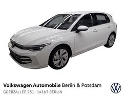 Pure white Gebraucht 2025 VW Golf VIII Style Limousine | 31.990 € (Etwas zu teuer)