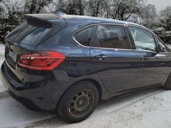Blau Gebraucht 2015 BMW 218 Active Tourer Van / Kleinbus | 9.500 € (Guter Preis)