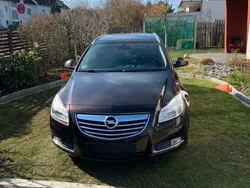 Braun Gebraucht 2012 Opel Insignia Kombi | 3.990 € (Guter Preis)