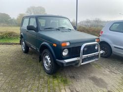 Grün Gebraucht 2015 Lada niva SUV | 8.999 € (Etwas zu teuer)