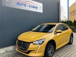 Gelb Gebraucht 2021 Peugeot e-208 Allure Kleinwagen | 16.390 € (Fairer Preis)