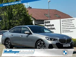 Grau Gebraucht 2024 BMW 520 M Sport Limousine | 55.800 € (Guter Preis)