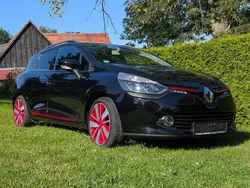Schwarz Gebraucht 2015 Renault Clio GrandTour Kombi | 7.999 € (Fairer Preis)