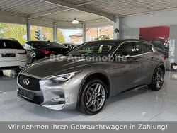 Grau Gebraucht 2016 Infiniti Q30 Kleinwagen | 13.990 €