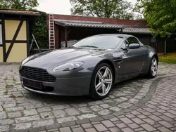 Grau Gebraucht 2009 Aston Martin V8 Vantage Coupé | 41.280 €