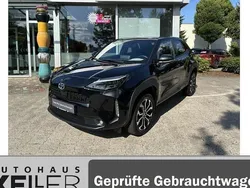 Schwarz Gebraucht 2024 Toyota Yaris Cross Team SUV | 25.960 € (Fairer Preis)