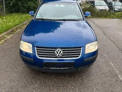 Blau Gebraucht 2004 VW Passat Trendline Kombi | 550 € (Superpreis)