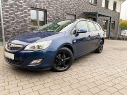 Blau Gebraucht 2011 Opel Astra Selection Kombi | 2.999 € (Guter Preis)