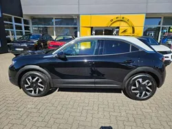 Diamond black (metallic) Gebraucht 2022 Opel Mokka Elegance SUV | 18.990 € (Fairer Preis)