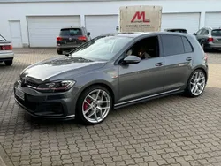 Grau Gebraucht 2019 VW Golf VII GTI Limousine | 21.700 € (Fairer Preis)